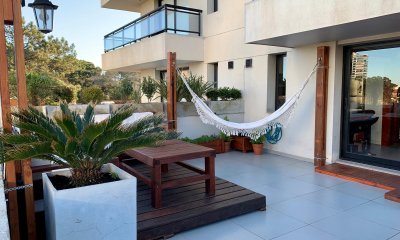 Venta apartamento 2 dormitorios en Playa Brava, Punta del Este