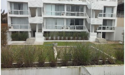 Apartamento en Venta en  Manantiales, 3 dormitorios