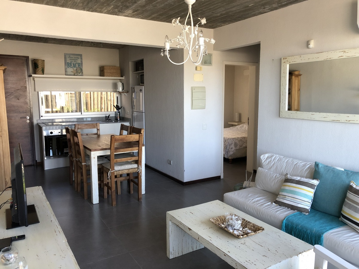 Alquiler apartamento 2 dormitorios en Manantiales 