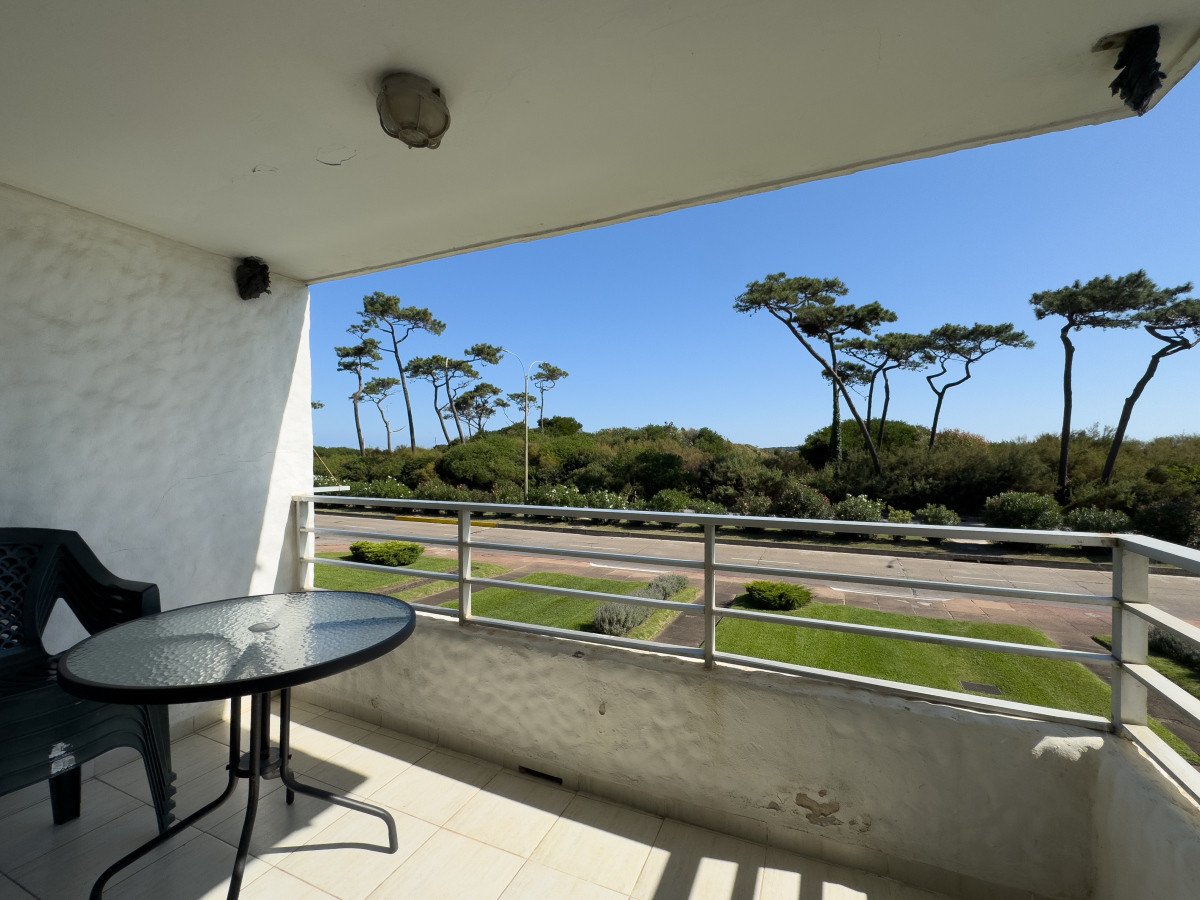 Venta apartamento 2 dormitorios en Playa Mansa, Punta del Este 