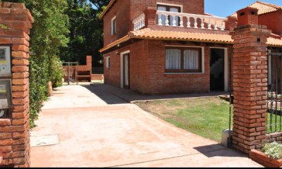Venta de casa de 3 dormitorios en Pinares cerca del Mar