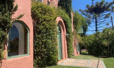Venta de casa 5 dormitroios  en La Barra, Punta del Este