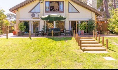 Venta casa en Mansa Pinares 4 dormitorio piscina