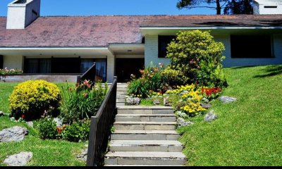 Venta  casa en Cantegril, 5 dormitorios