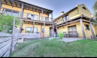 Casa en Manantiales con vista al mar