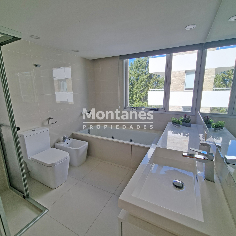 Apartamento ID.10252 - Apartamento en Primera Línea Pinares