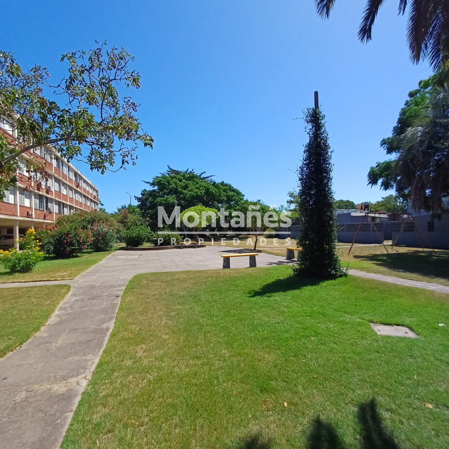 Apartamento ID.10568 - Apartamento 2 Dor. + Coch. + Bajos Gtos.