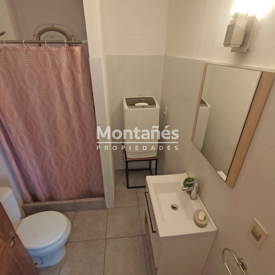 Apartamento ID.10055 - OPORTUNIDAD!!!  Centro - Bloque de 4 apartamentos con muy buena renta.