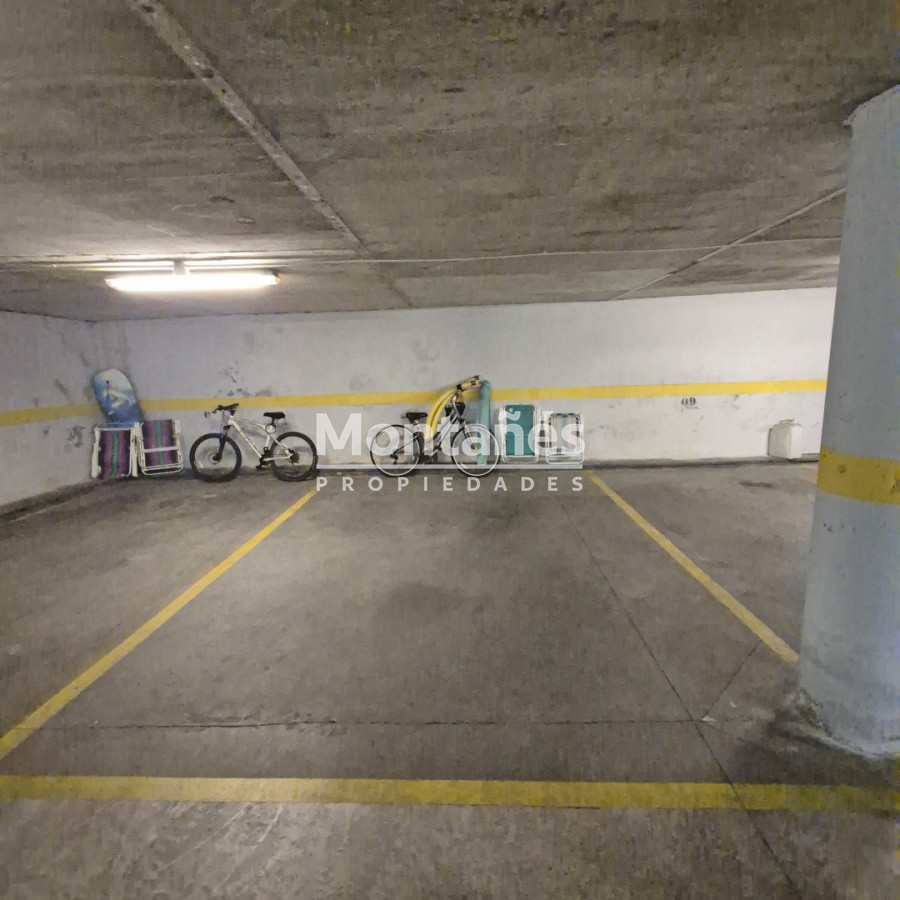 Apartamento ID.10575 - ☀️ VENTA: 1 Dorm y medio. Impecable con Parrillero, Sol y Servicios todo el año.