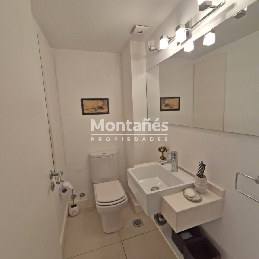 Apartamento ID.10575 - ☀️ VENTA: 1 Dorm y medio. Impecable con Parrillero, Sol y Servicios todo el año.
