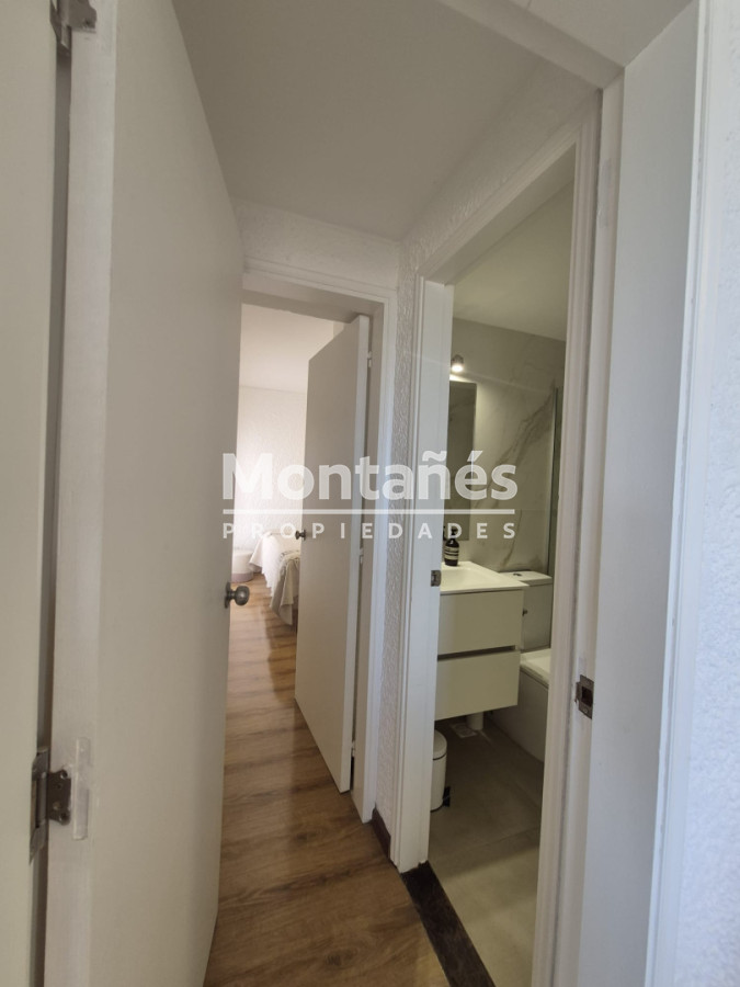Apartamento ID.10563 - Mansa · Vista directa al mar · 2 dormitorios + cochera