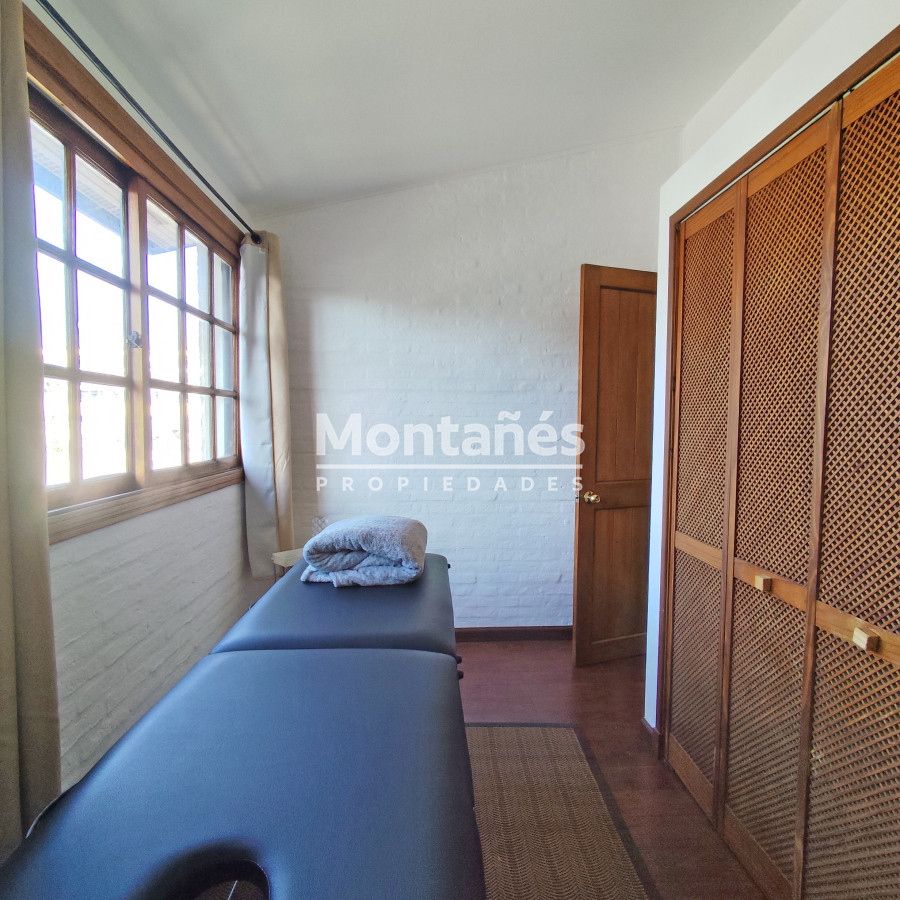 Apartamento ID.10055 - OPORTUNIDAD!!!  Centro - Bloque de 4 apartamentos con muy buena renta.