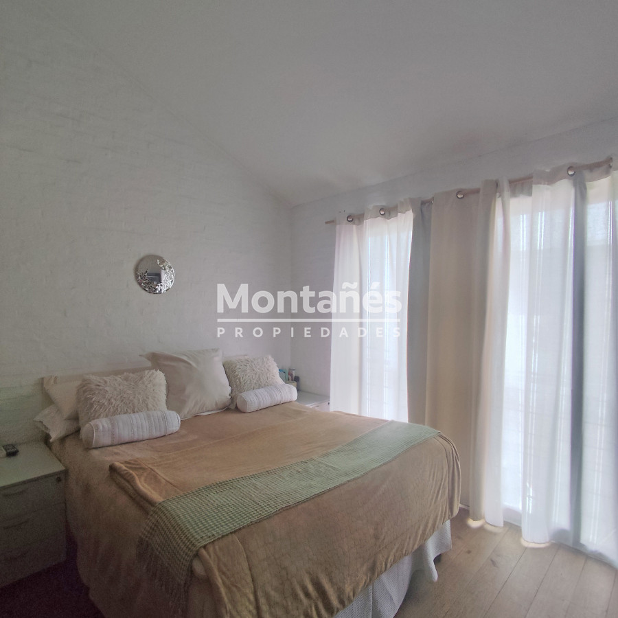 Apartamento ID.10055 - OPORTUNIDAD!!!  Centro - Bloque de 4 apartamentos con muy buena renta.