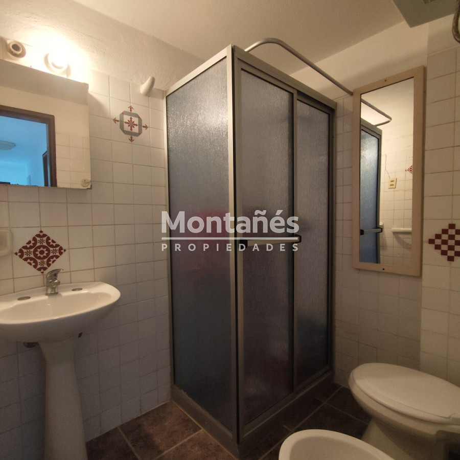 Apartamento ID.10484 - Apartamento en venta a pasos del Centro de Maldonado, apto varios destinos !!
