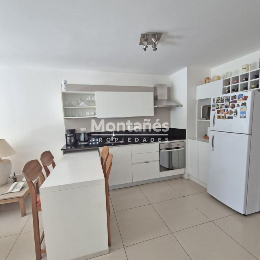 Apartamento ID.10575 - ☀️ VENTA: 1 Dorm y medio. Impecable con Parrillero, Sol y Servicios todo el año.