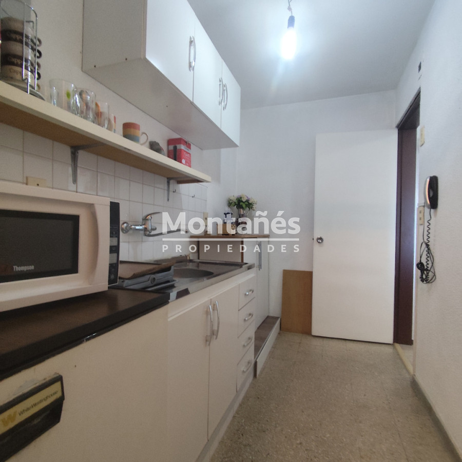 Apartamento ID.10484 - Apartamento en venta a pasos del Centro de Maldonado, apto varios destinos !!