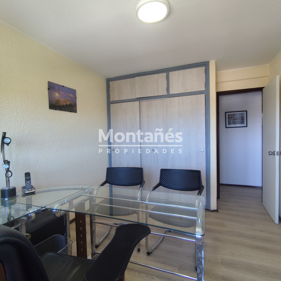 Apartamento ID.10484 - Apartamento en venta a pasos del Centro de Maldonado, apto varios destinos !!