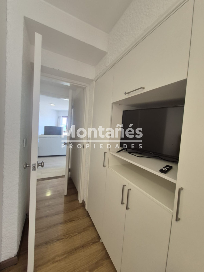 Apartamento ID.10563 - Mansa · Vista directa al mar · 2 dormitorios + cochera