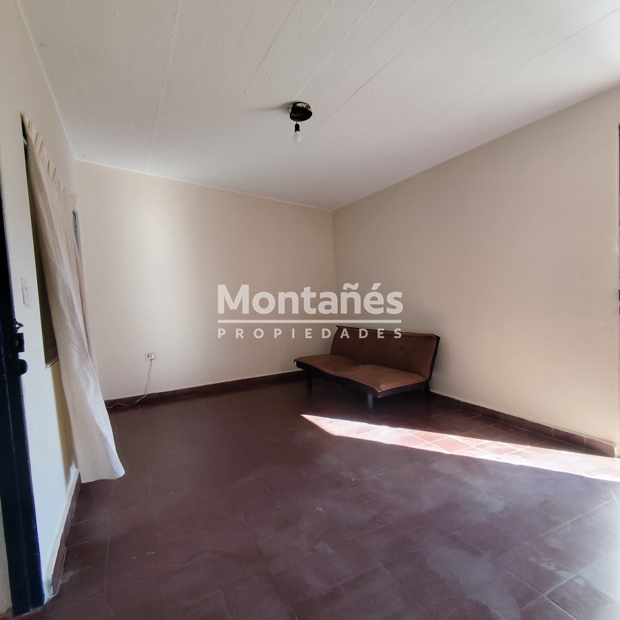 Casa ID.10427 - Casa en barrio INVE impecable estado!!!!