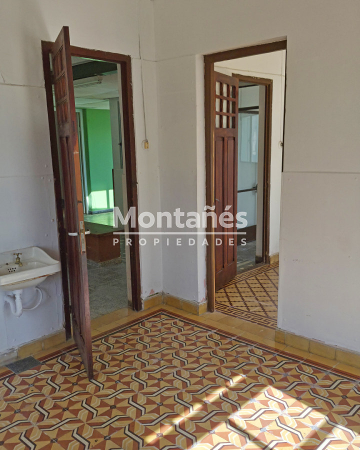 Casa ID.10637 - 934 m² en Pleno Centro de Aiguá
