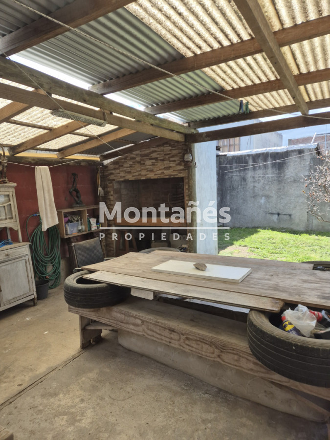 Casa ID.10650 - Casa en Venta barrio La Sonrisa 3 dorm.