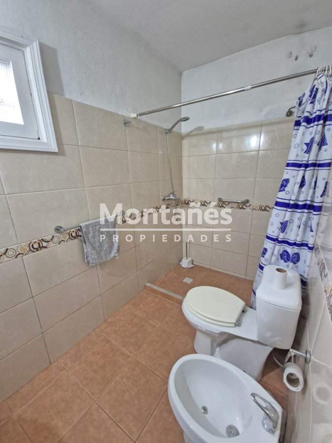 Casa ID.10646 - Venta- Casa + 2 apartamentos en pleno Centro de Maldonado