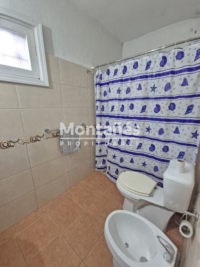 Casa ID.10646 - Venta- Casa + 2 apartamentos en pleno Centro de Maldonado