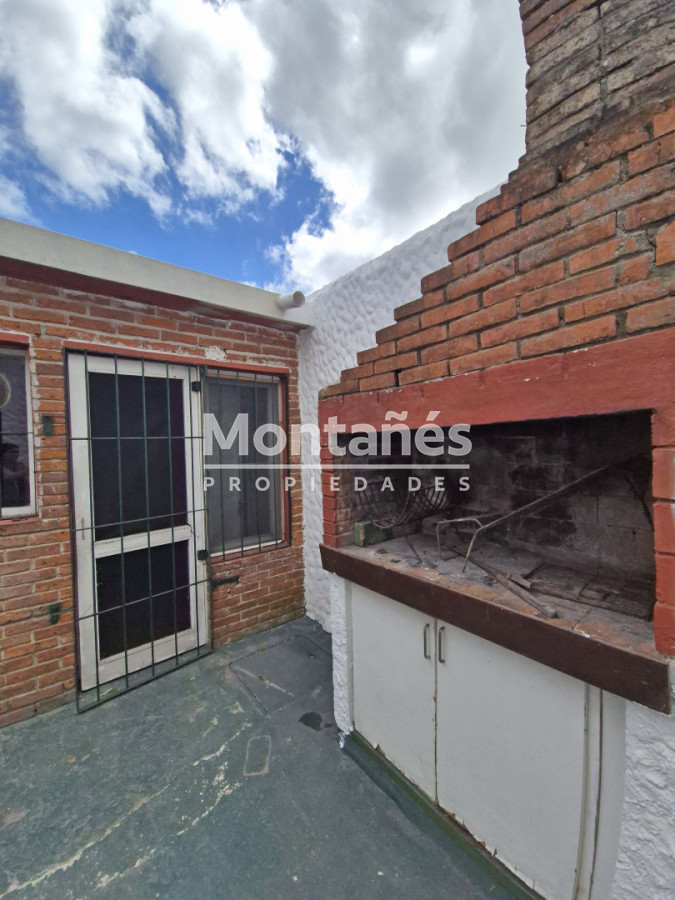 Casa ID.10646 - Venta- Casa + 2 apartamentos en pleno Centro de Maldonado