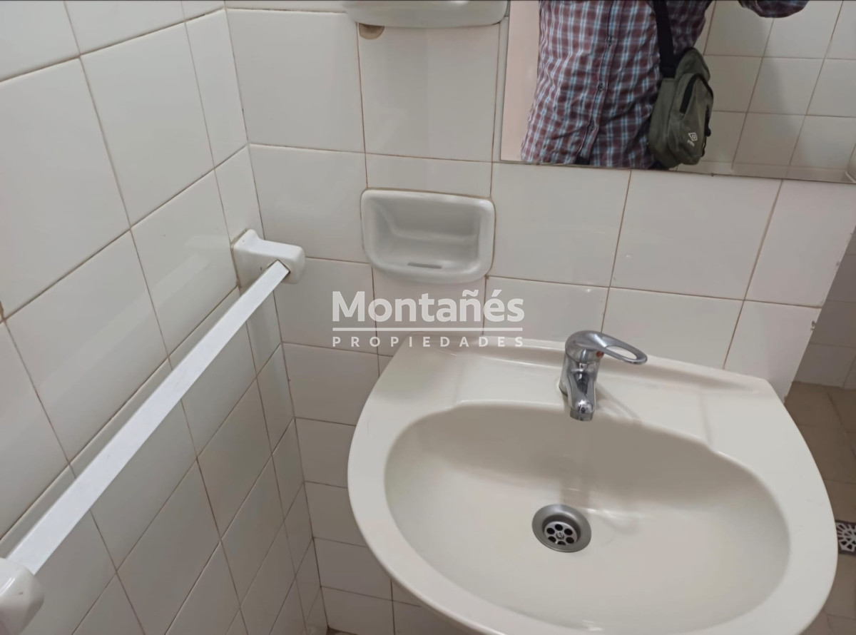 Casa ID.10646 - Venta- Casa + 2 apartamentos en pleno Centro de Maldonado