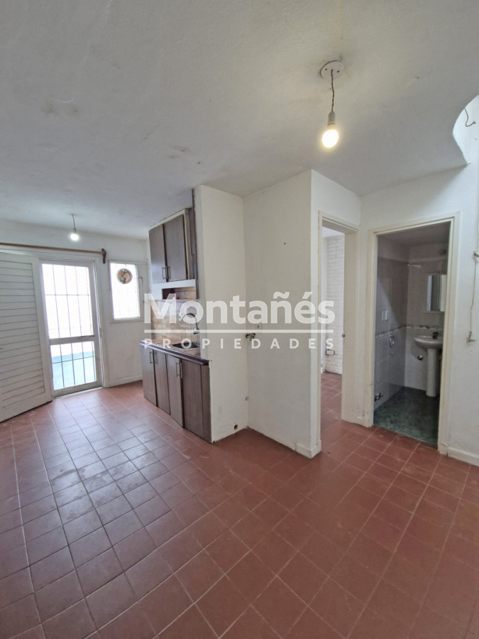 Casa ID.10646 - Venta- Casa + 2 apartamentos en pleno Centro de Maldonado