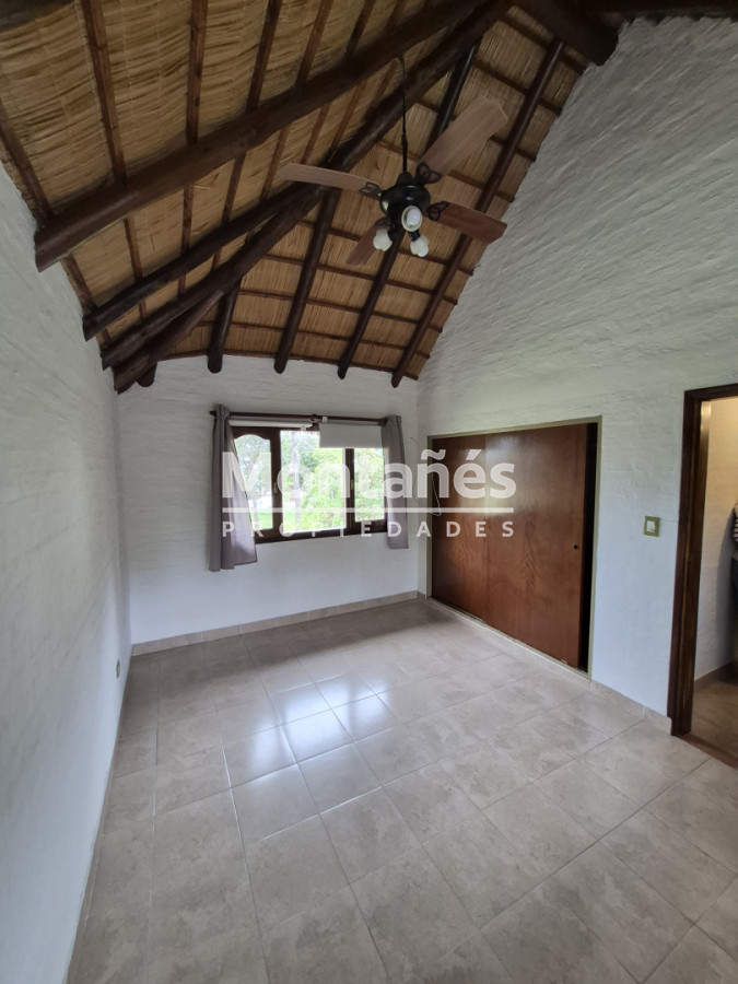 Casa ID.10657 - Aqluiler anual: Casa quincho a 150 mt del mar Pda 37 mansa.