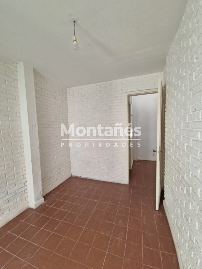 Casa ID.10646 - Venta- Casa + 2 apartamentos en pleno Centro de Maldonado
