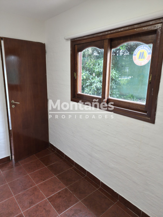 Casa ID.10657 - Aqluiler anual: Casa quincho a 150 mt del mar Pda 37 mansa.