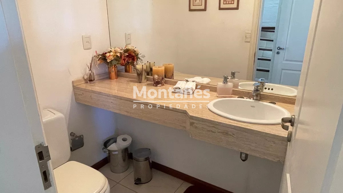Casa ID.10360 - Espectacular casa en exclusivo barrio privado - CANELONES