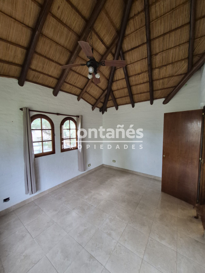 Casa ID.10657 - Aqluiler anual: Casa quincho a 150 mt del mar Pda 37 mansa.