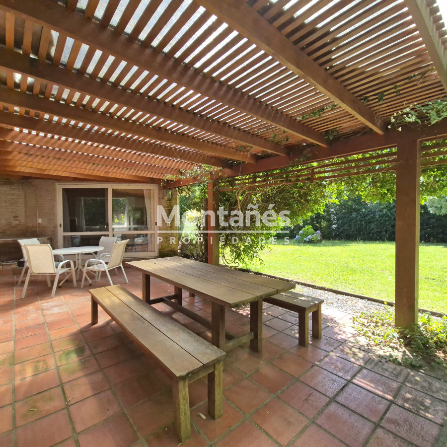 Casa ID.10278 - Espectacular casa barrio privado