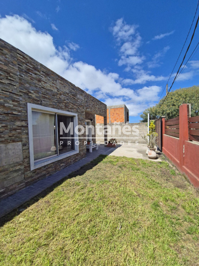 Casa ID.10650 - Casa en Venta barrio La Sonrisa 3 dorm.