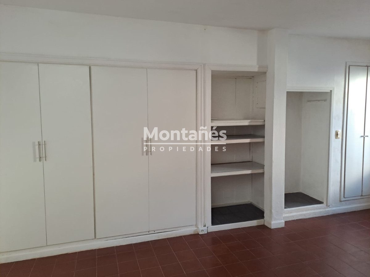 Casa ID.10646 - Venta- Casa + 2 apartamentos en pleno Centro de Maldonado