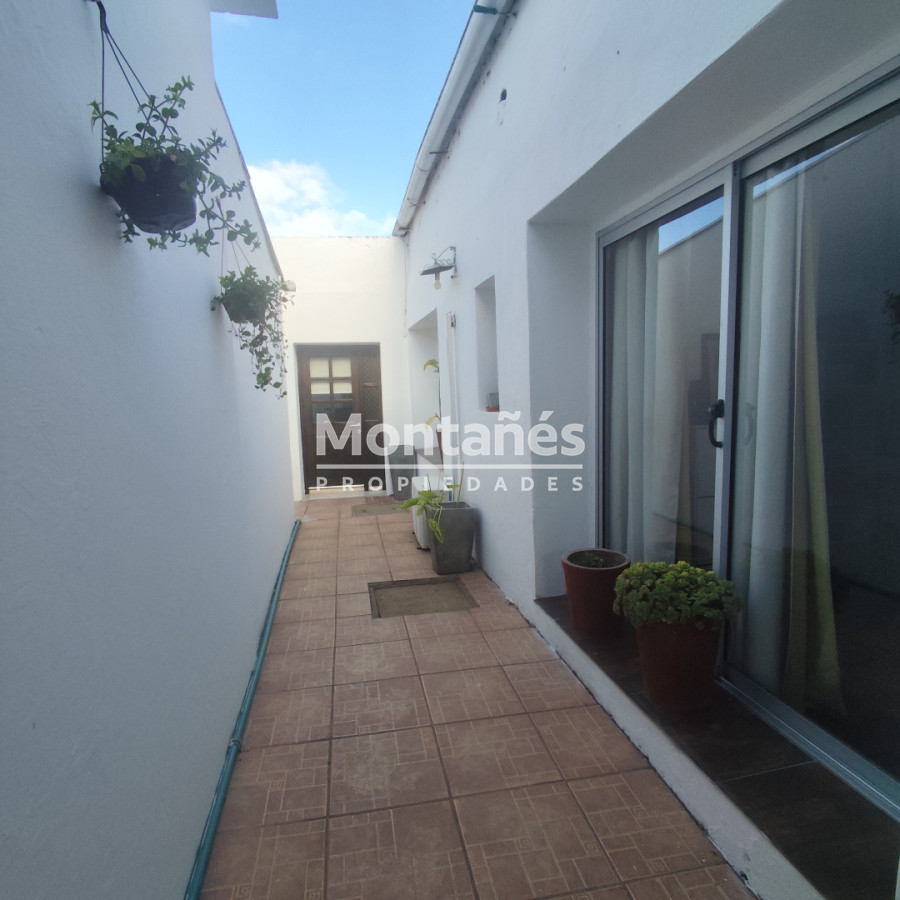 Casa ID.10474 - Maldonado Centro: Tu Inversión de Renta Segura.