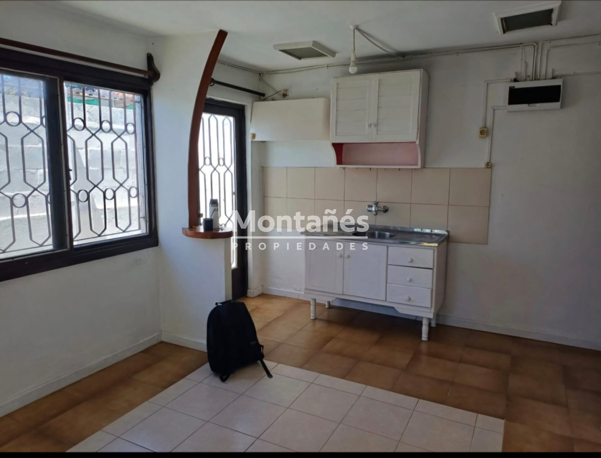 Casa ID.10646 - Venta- Casa + 2 apartamentos en pleno Centro de Maldonado