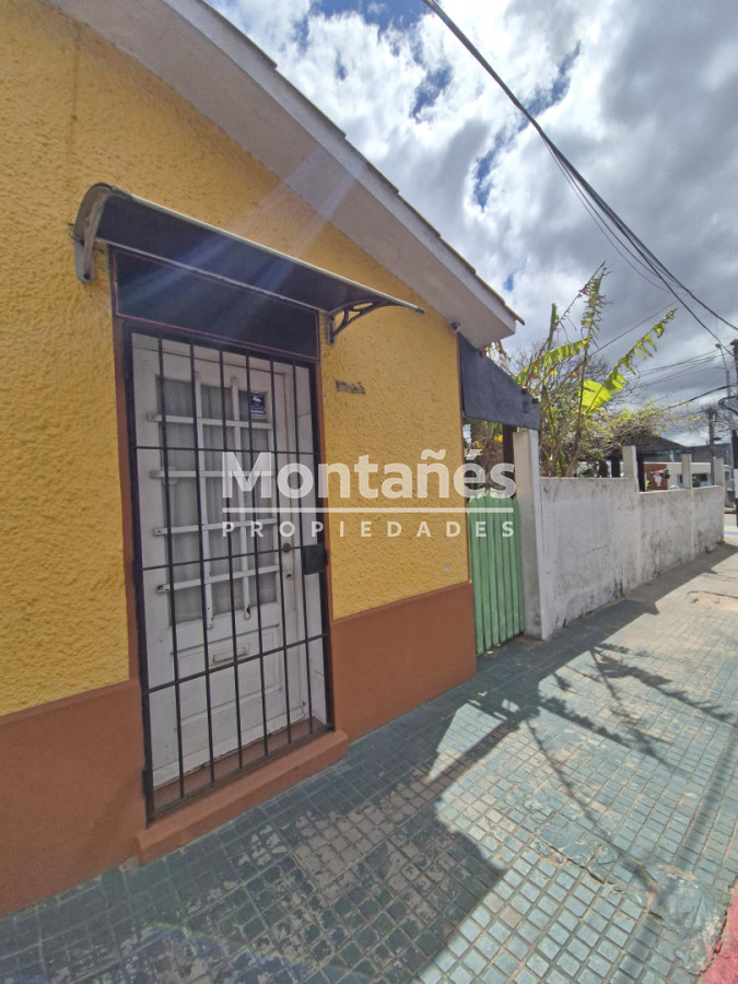 Casa ID.10646 - Venta- Casa + 2 apartamentos en pleno Centro de Maldonado
