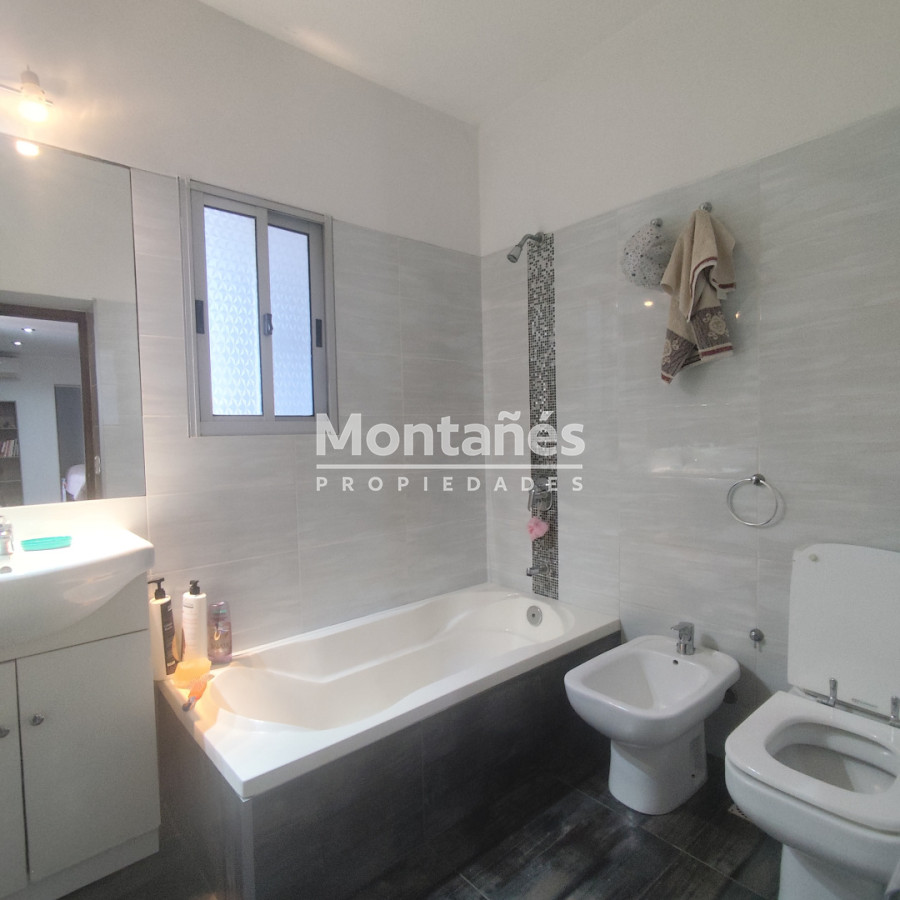 Casa ID.10474 - Maldonado Centro: Tu Inversión de Renta Segura.