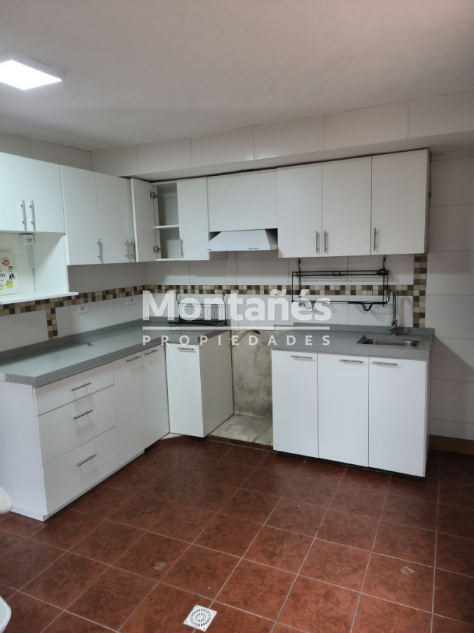 Casa ID.10657 - Aqluiler anual: Casa quincho a 150 mt del mar Pda 37 mansa.