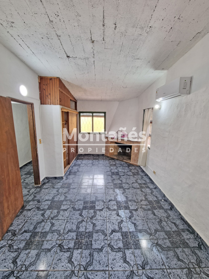 Casa ID.10651 - Alquiler anual - Casa barrio San Martín- 2 dorm.