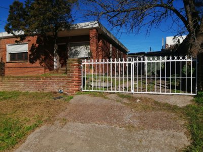 Oportunidad!! Casa 2 dormitorios 