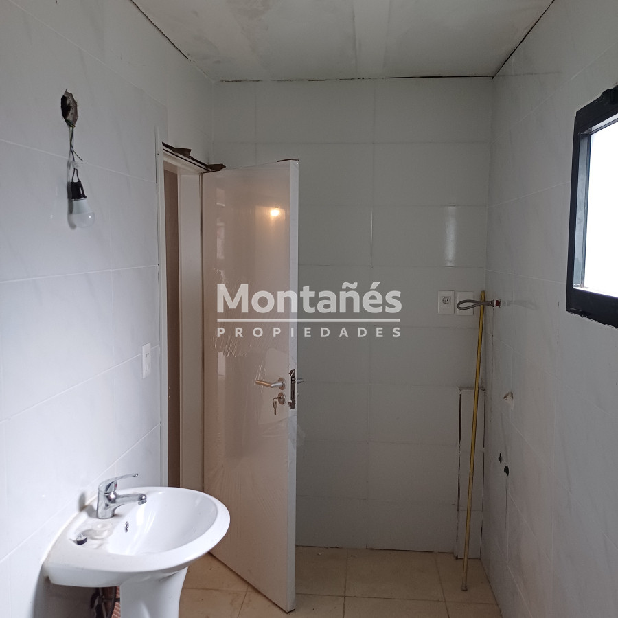 Galpón ID.10415 - Espectacular Galpón en Alquiler !!!!!