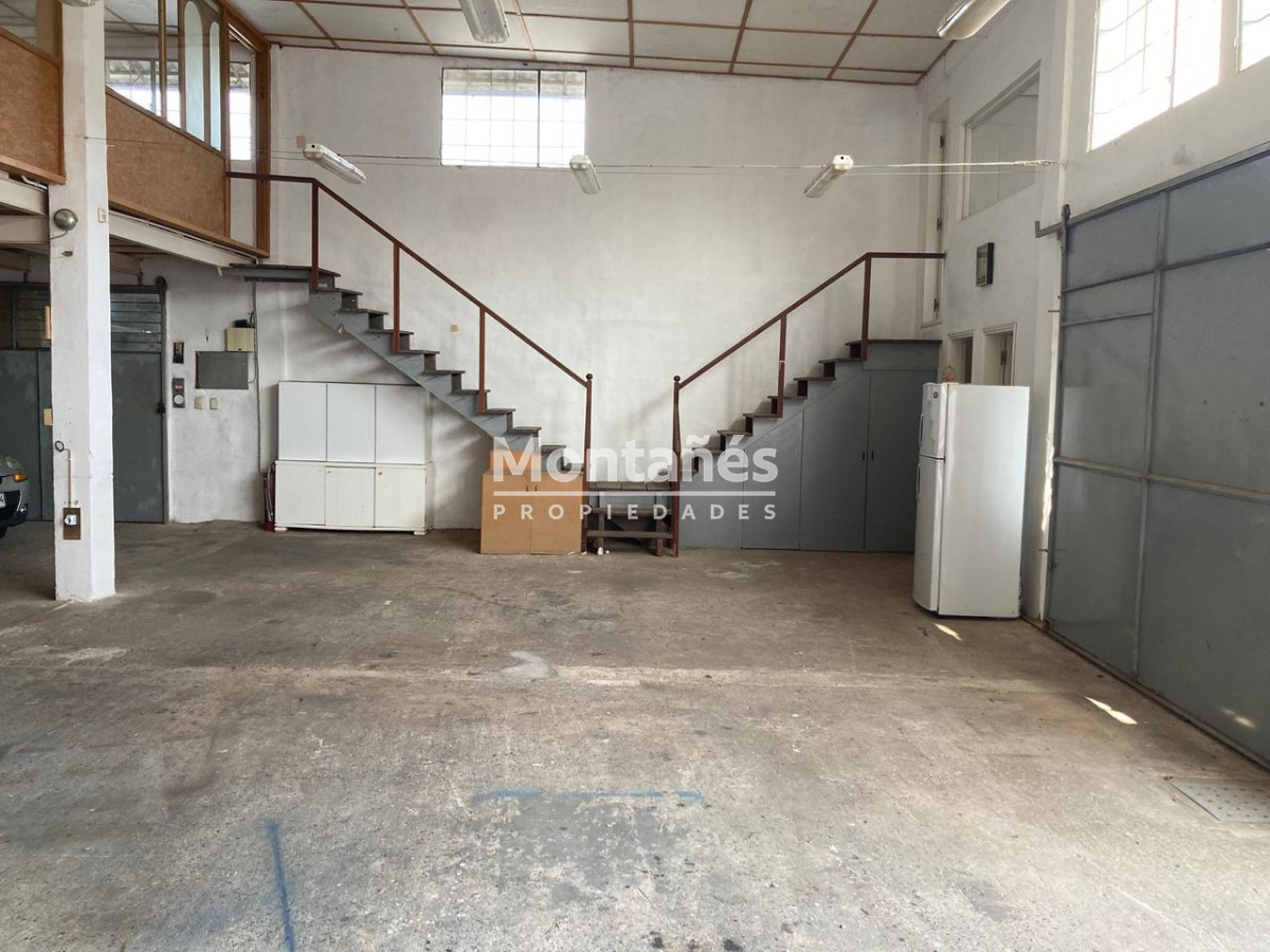 Galpón ID.10258 - Excepcional Galpón barrio La Sonrisa con muy buena ubicación.