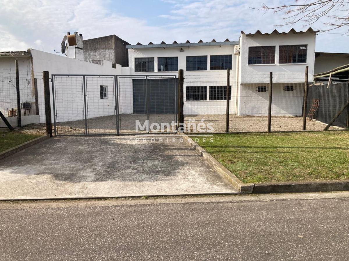 Galpón ID.10258 - Excepcional Galpón barrio La Sonrisa con muy buena ubicación.