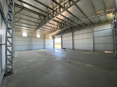 Espectacular galpón , excelente construcción A ESTRENAR!!