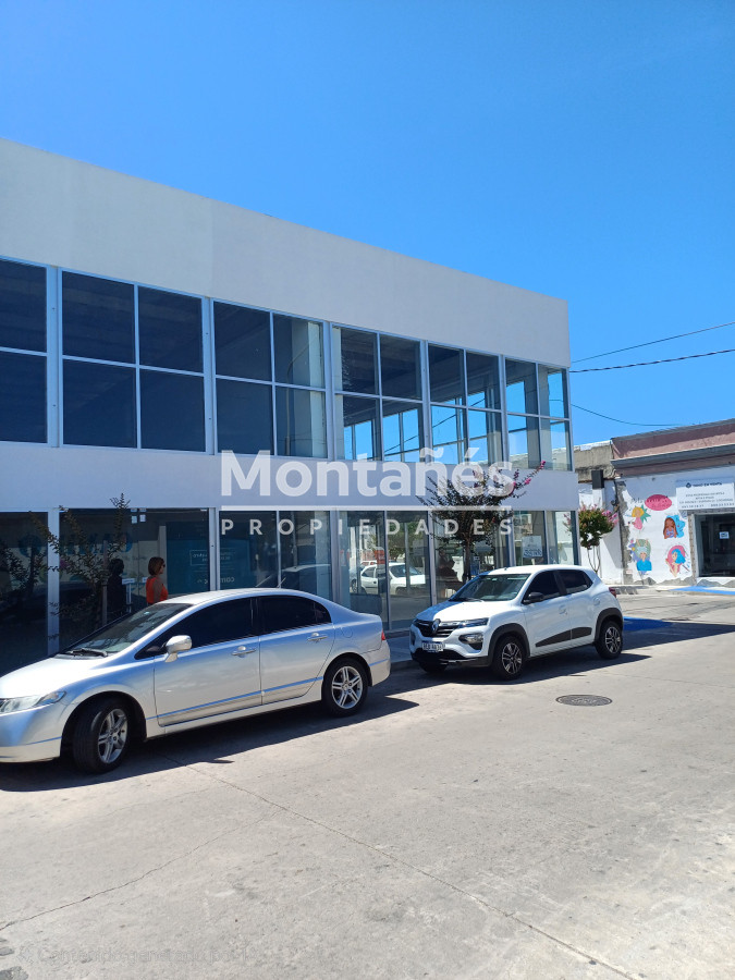 Local Comercial ID.10257 - Espectaculares Locales Comerciales en Alquiler!!!